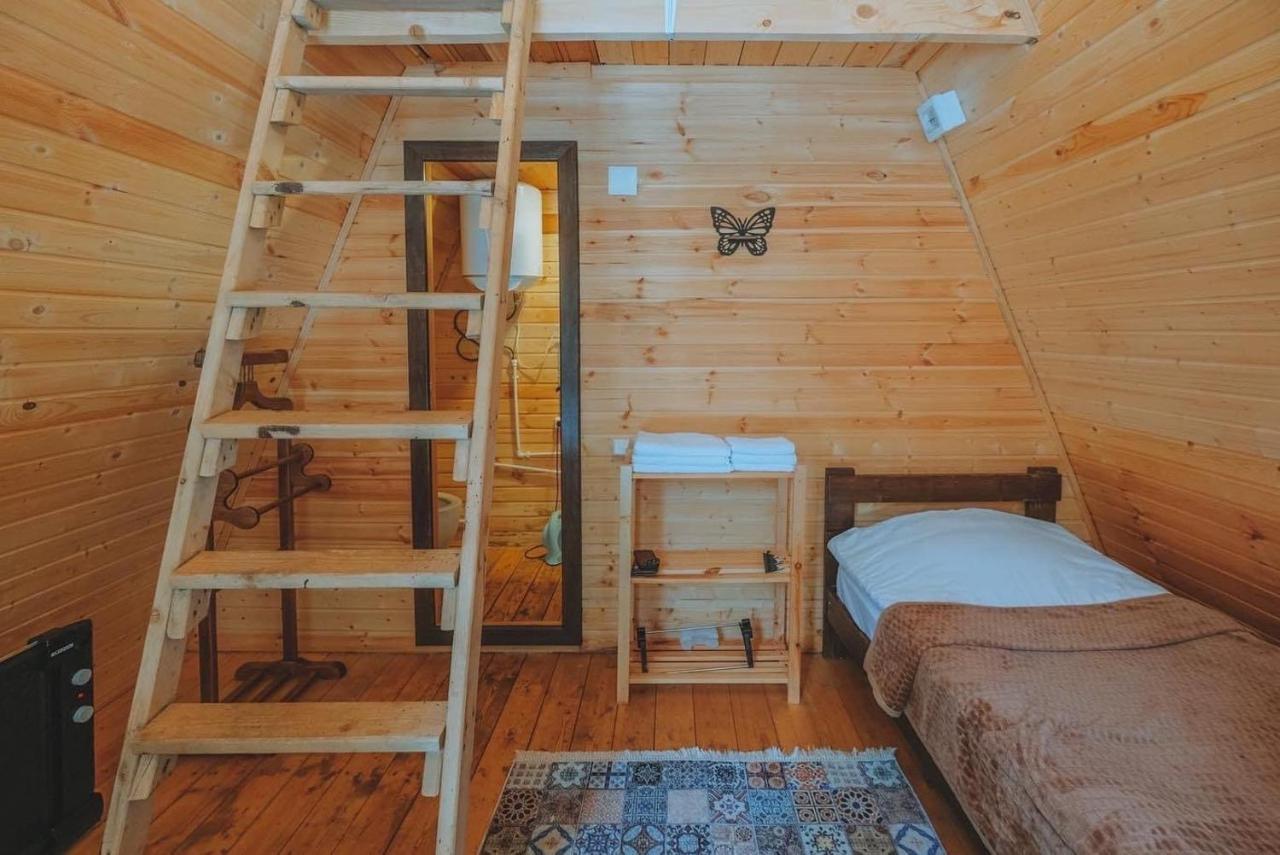 Bude Mestia Cottages Bagian luar foto