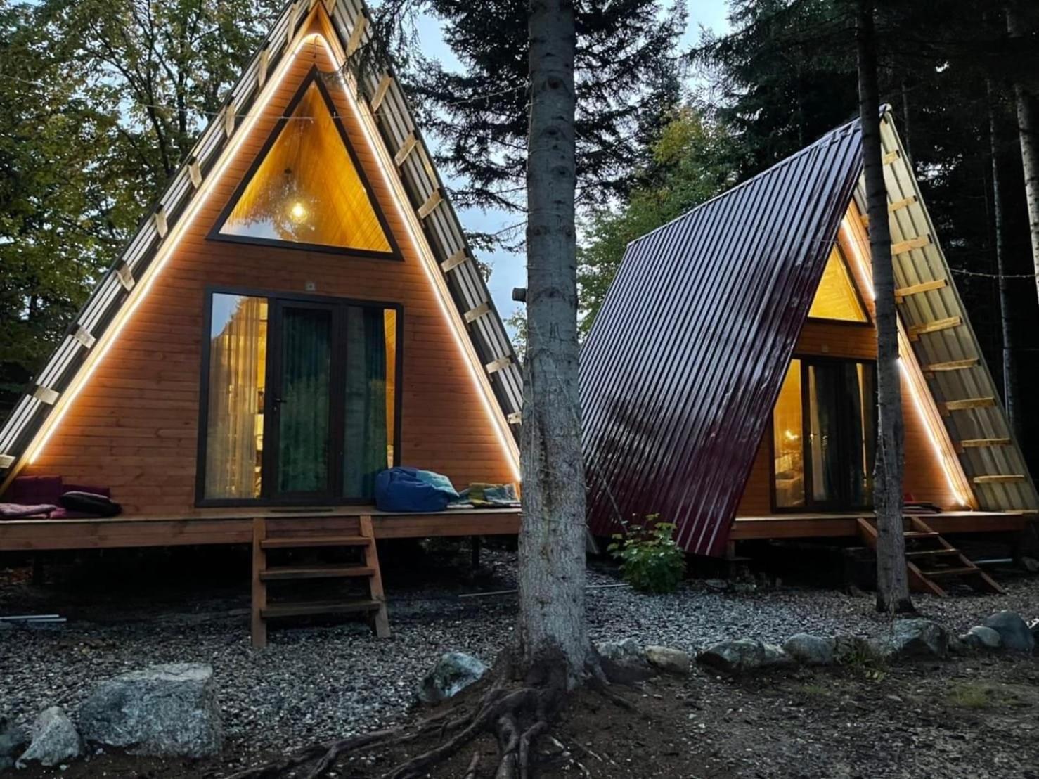 Bude Mestia Cottages Bagian luar foto