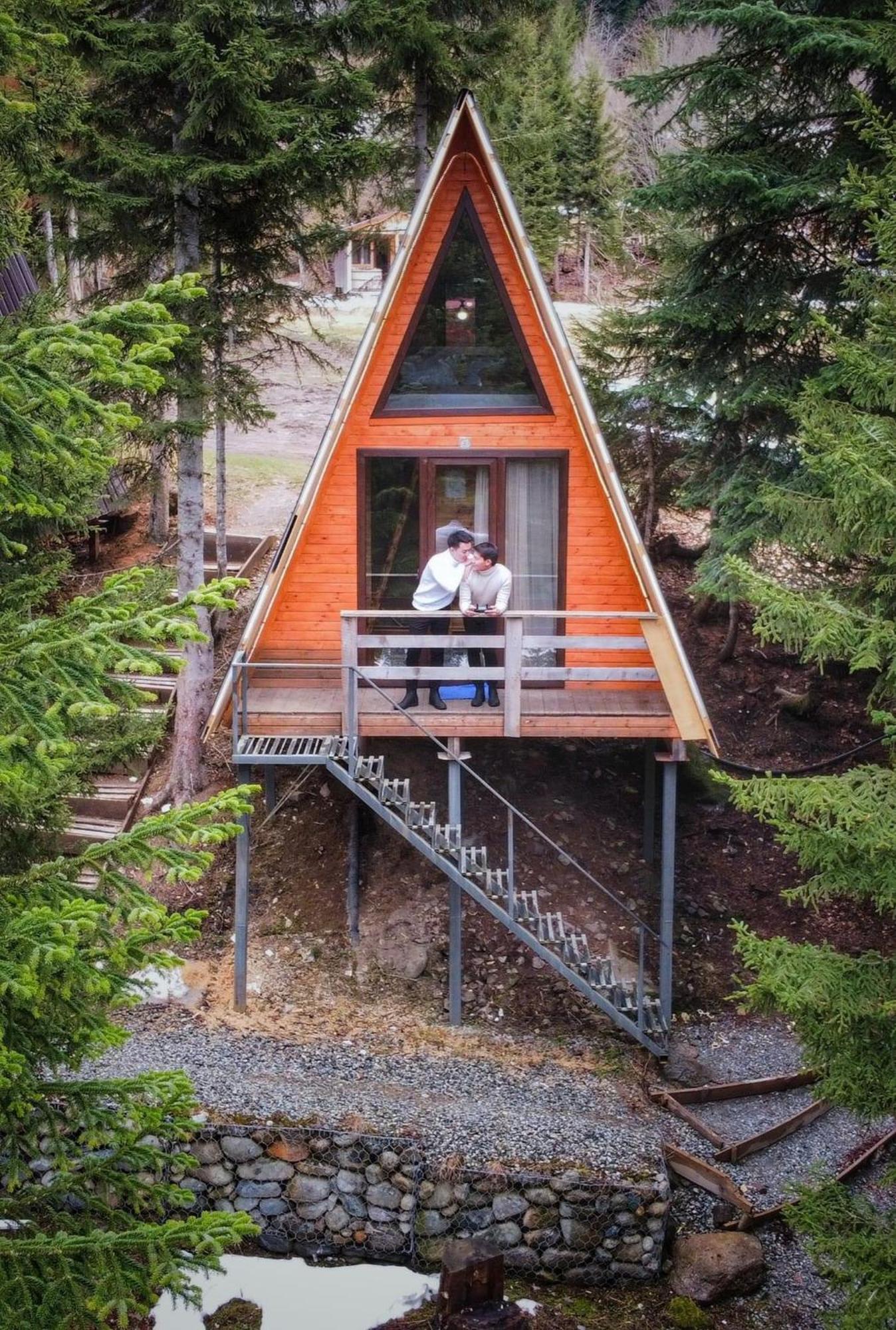 Bude Mestia Cottages Bagian luar foto