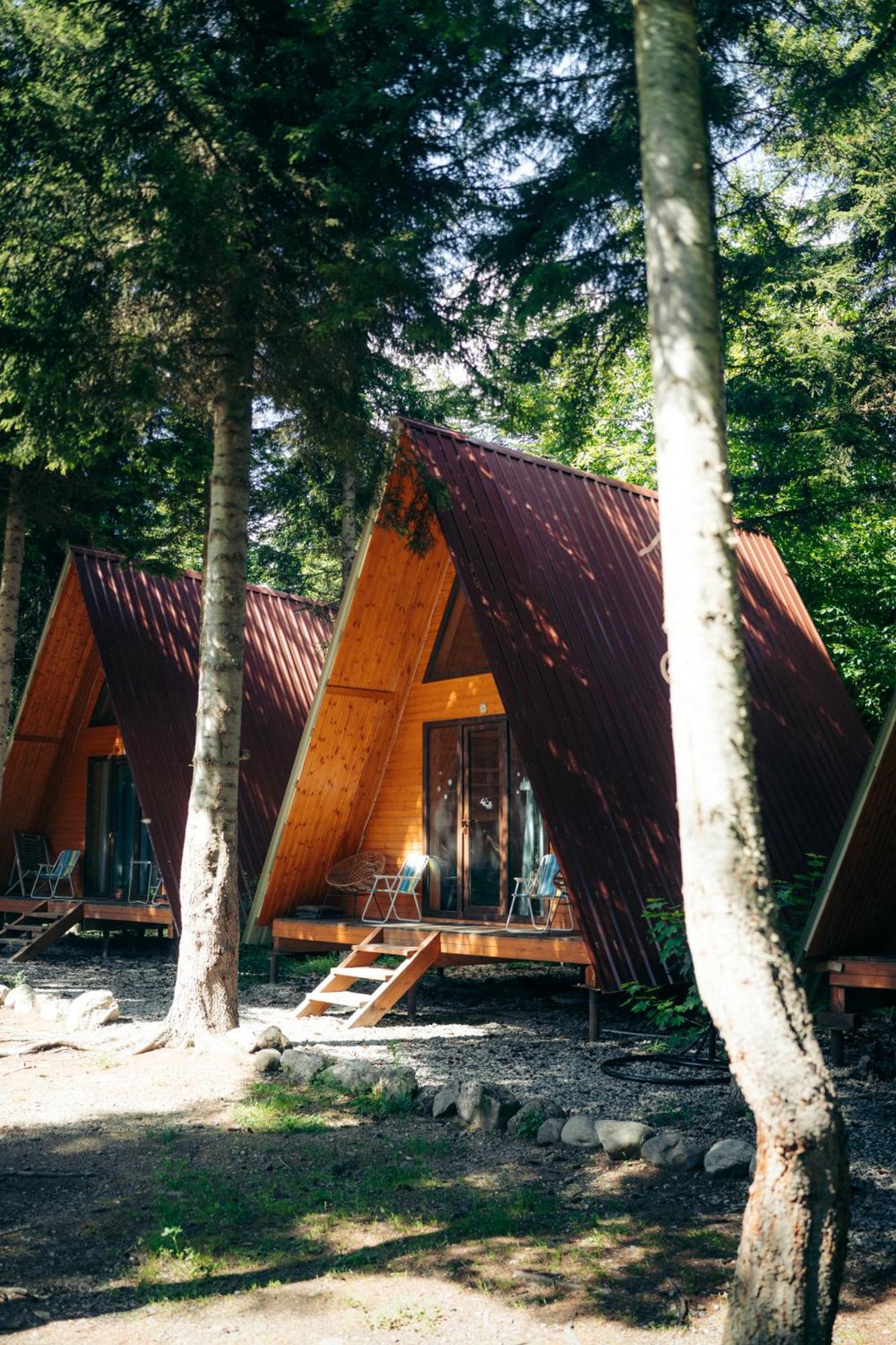 Bude Mestia Cottages Bagian luar foto